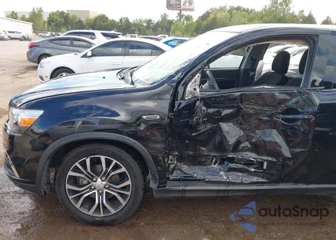 2019 Mitsubishi Outlander Sport 2.0 Es z USA, uszkodzony, nr VIN JA4AP3AU2KU030612